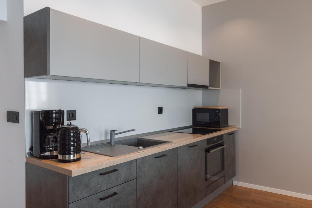 Apartmani Stipe Brela Eksteriør bilde